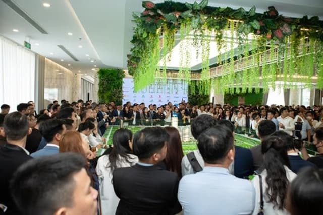 Hơn 30 đại lý chiến lược ký kết phân phối dự án The Win City